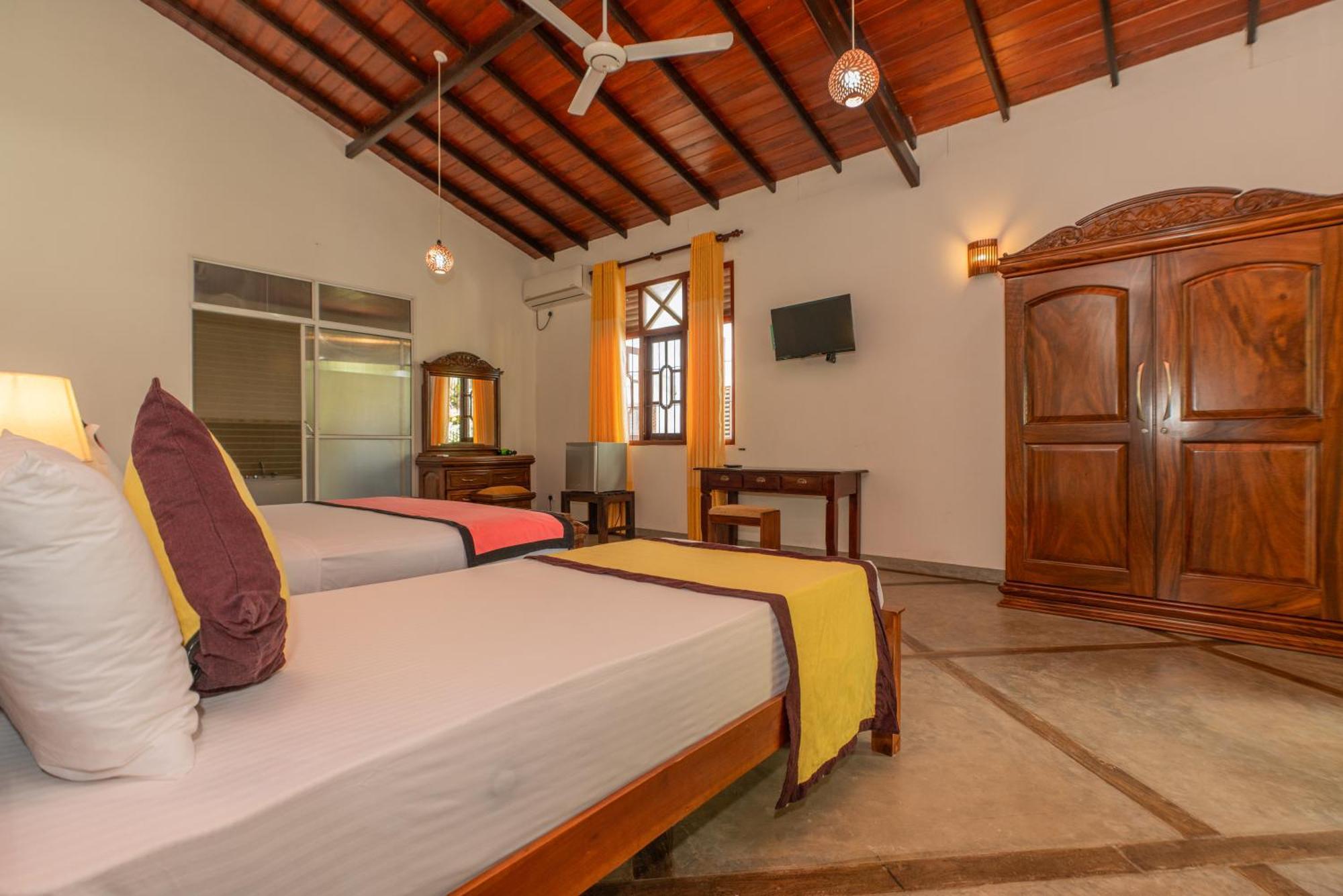 The Calm Of8 Unawatuna Exterior foto
